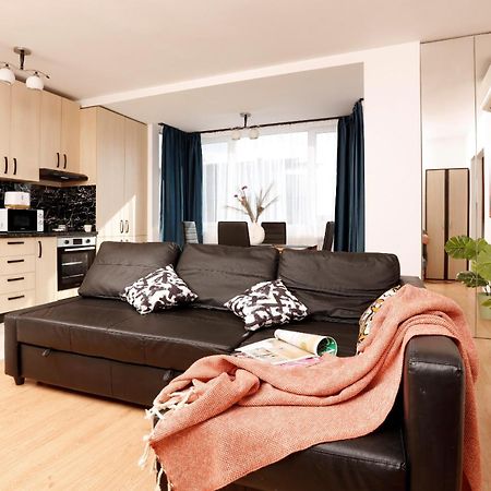 Enchanting Retreat - Historic Old Town - Pet-Friendly Haven - Steps From Unirii Bucureşti Eksteriør bilde