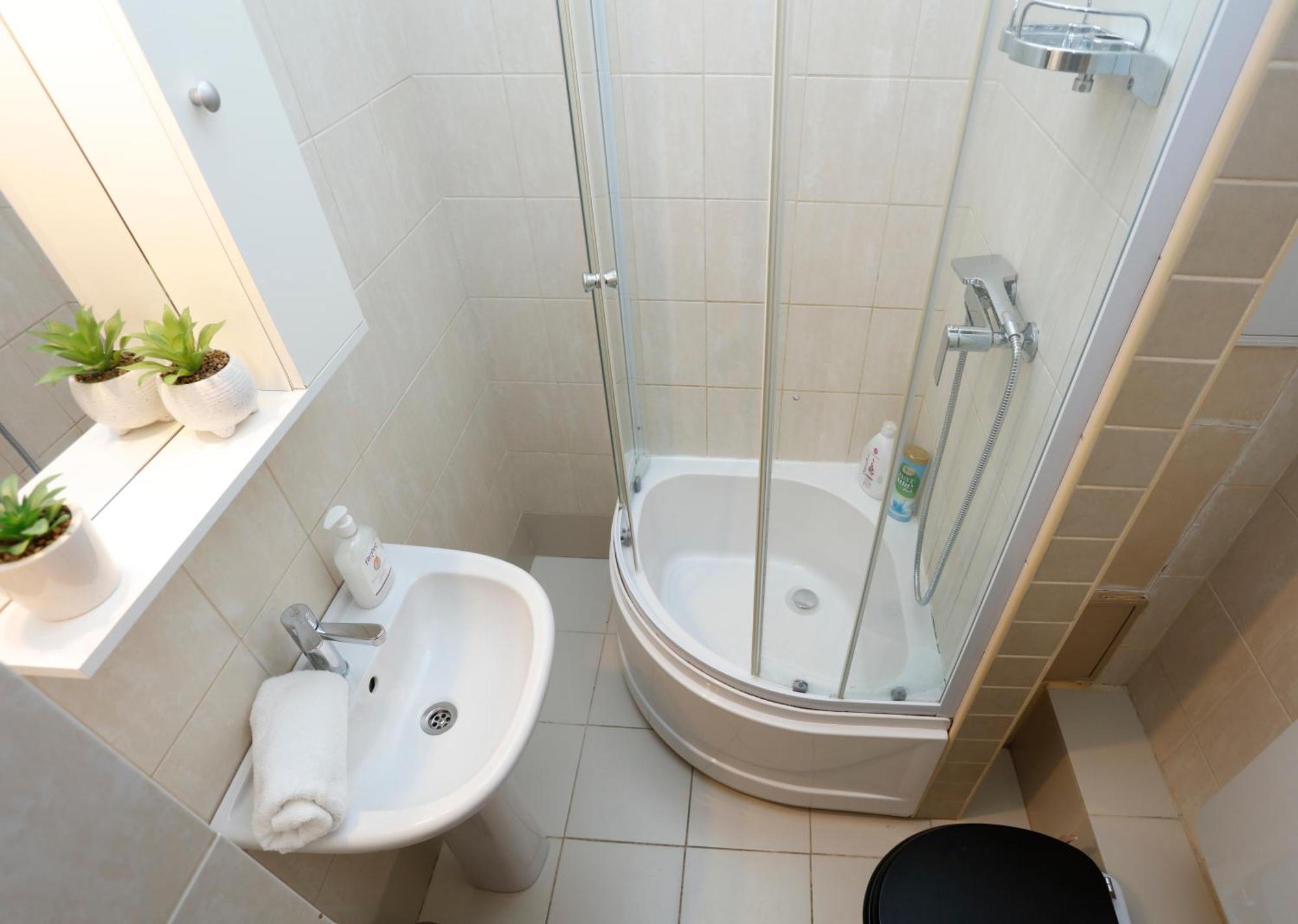 Enchanting Retreat - Historic Old Town - Pet-Friendly Haven - Steps From Unirii Bucureşti Eksteriør bilde